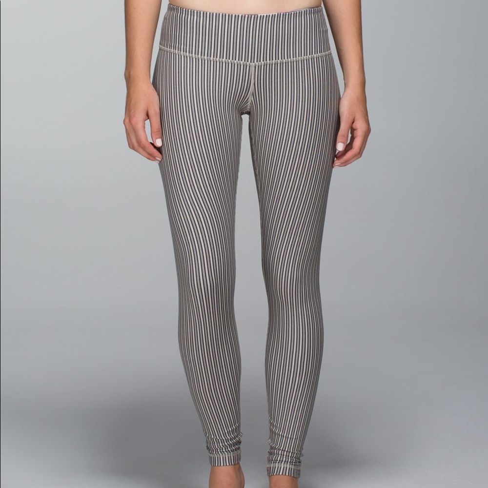 Lululemon Wunder Under leggings